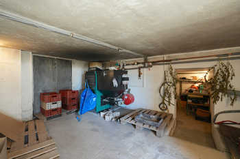 Prodej domu 298 m², Lomnice