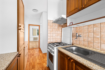 kuchyně s jídelnou - Prodej bytu 2+1 v osobním vlastnictví 65 m², České Budějovice
