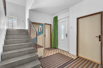 Prodej domu 130 m², Zaječov