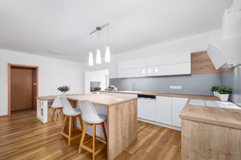 Prodej domu 730 m², Sedlec