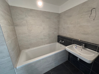 Prodej bytu 2+kk v osobním vlastnictví 68 m², Praha 9 - Dolní Počernice