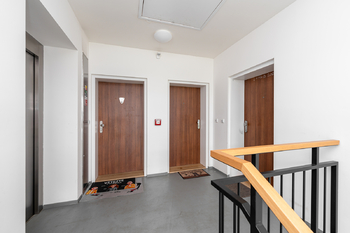 Prodej bytu 2+kk v osobním vlastnictví 47 m², Praha 10 - Hostivař