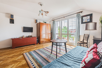 Obývací pokoj - Pronájem bytu 3+1 v osobním vlastnictví 80 m², Praha 6 - Liboc