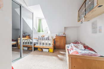 Dětstký pokoj - Pronájem bytu 3+1 v osobním vlastnictví 80 m², Praha 6 - Liboc