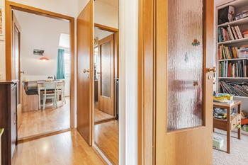 Chodba - Pronájem bytu 3+1 v osobním vlastnictví 80 m², Praha 6 - Liboc
