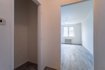 Prodej bytu 4+1 v osobním vlastnictví 92 m², Praha 5 - Radlice