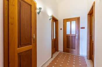 Prodej pozemku 1389 m², Praha 10 - Hostivař