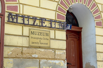 Prodej pozemku 1491 m², Liteň