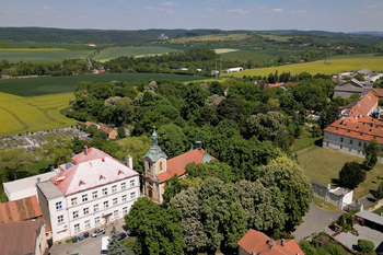 Prodej pozemku 1491 m², Liteň