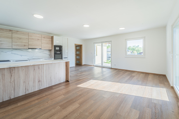 Pronájem domu 88 m², Stochov