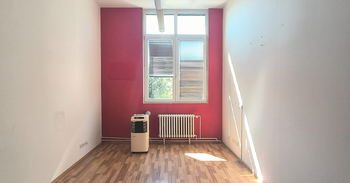 Pronájem kancelářských prostor 19 m², Praha 8 - Kobylisy