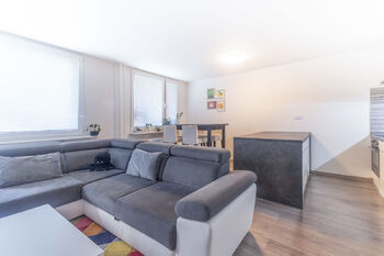 Pronájem bytu 3+kk v osobním vlastnictví 68 m², Praha 4 - Michle
