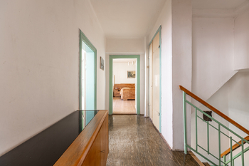 2.NP - chodba  - Prodej domu 140 m², Ročov