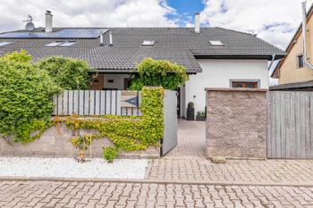 Prodej domu 246 m², Babice