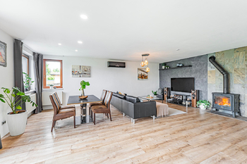 Prodej domu 246 m², Babice