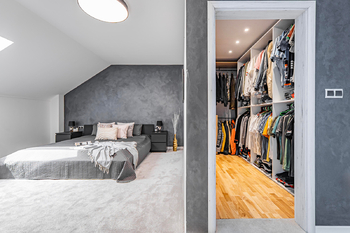 Prodej domu 246 m², Babice