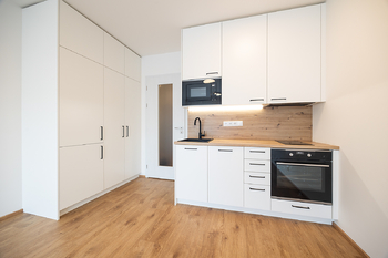 Pronájem bytu 1+kk v osobním vlastnictví 39 m², Praha 4 - Háje