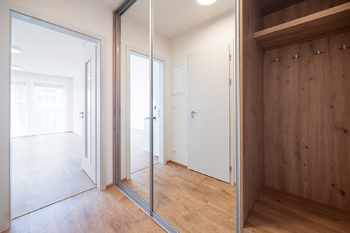 Pronájem bytu 1+kk v osobním vlastnictví 39 m², Praha 4 - Háje