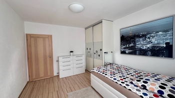 Pokoj 1 - Prodej domu 140 m², Nehvizdy