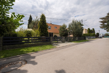 Prodej domu 232 m², Dolní Benešov