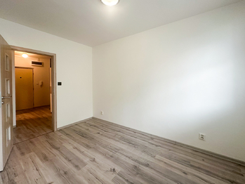 Prodej bytu 2+kk v osobním vlastnictví 48 m², Komárov