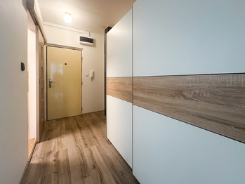 Prodej bytu 2+kk v osobním vlastnictví 48 m², Komárov
