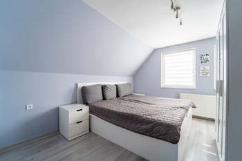 Ložnice v patře - Prodej domu 139 m², Kutná Hora