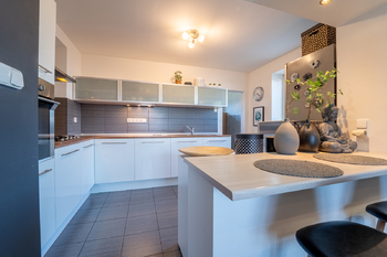 Kuchyně v přízemí - Prodej domu 139 m², Kutná Hora