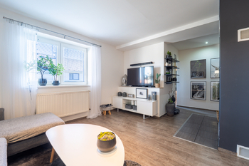 Obývací pokoj v přízemí - Prodej domu 139 m², Kutná Hora