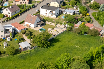 Pohled na dům a okolí - Prodej domu 139 m², Kutná Hora