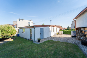 Garáž s dílnou a skladovacím prostorem - Prodej domu 139 m², Kutná Hora