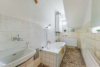 Prodej chaty / chalupy 200 m², Křešín