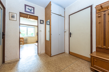 předsíň - Prodej bytu 2+kk v osobním vlastnictví 62 m², Praha 8 - Libeň
