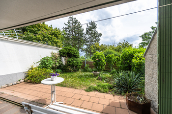 zahrádka - Prodej bytu 2+kk v osobním vlastnictví 62 m², Praha 8 - Libeň