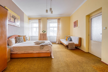 Prodej domu 200 m², Kozárovice
