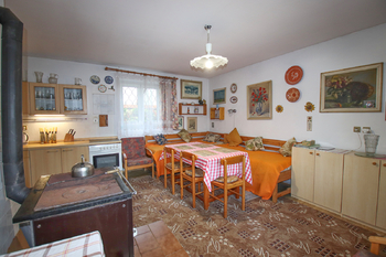 pokoj s kuchyňským koutem - Prodej domu 98 m², Ratibořské Hory
