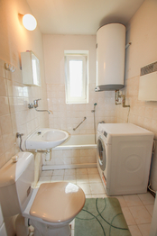 koupelna - Prodej domu 98 m², Ratibořské Hory