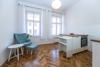 Prodej bytu 1+kk v osobním vlastnictví 25 m², Praha 7 - Holešovice