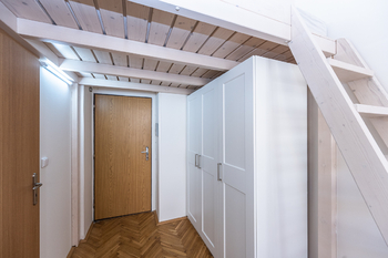 Prodej bytu 1+kk v osobním vlastnictví 25 m², Praha 7 - Holešovice