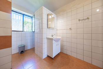 Prodej nájemního domu 200 m², Údlice