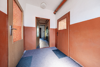 Prodej nájemního domu 200 m², Údlice