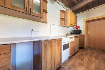 Prodej nájemního domu 200 m², Údlice