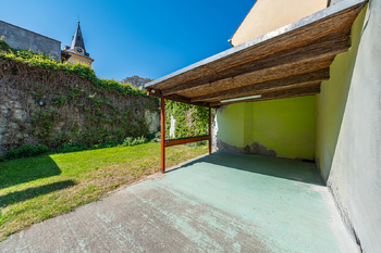 Prodej nájemního domu 200 m², Údlice