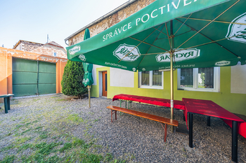 Prodej nájemního domu 200 m², Údlice