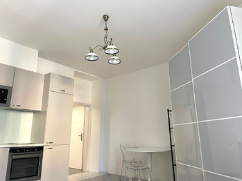 Prodej bytu 1+kk v osobním vlastnictví 30 m², Praha 10 - Michle