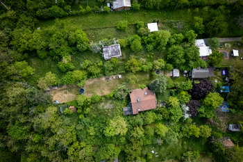 Prodej pozemku 853 m², Brno