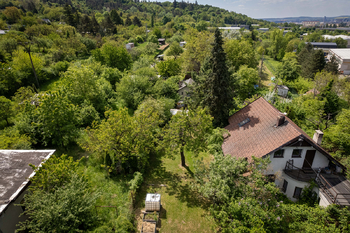 Prodej pozemku 853 m², Brno