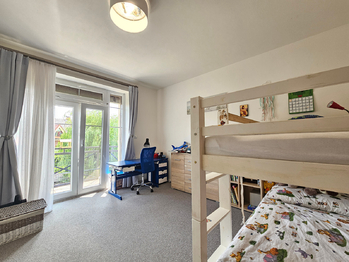 Pronájem bytu 4+kk v osobním vlastnictví 118 m², Vestec