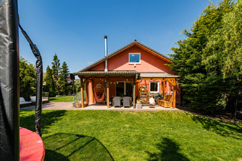 Prodej domu 163 m², Chýně
