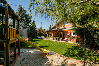Prodej domu 163 m², Chýně